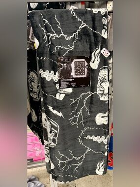 frankenstine halloween horror plush blanket throw